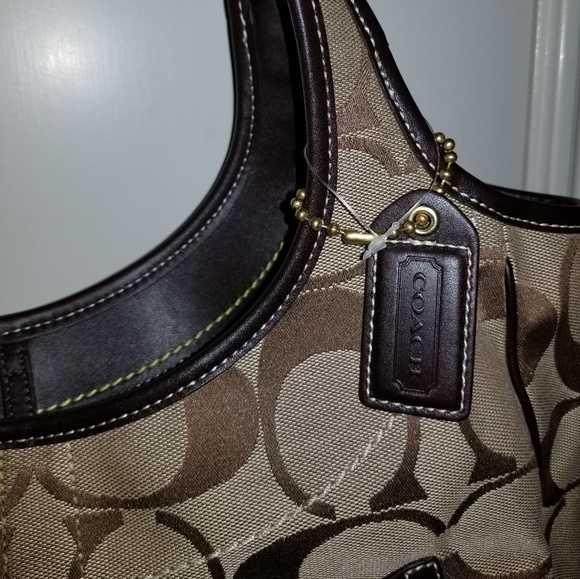 COACH LARGE HOBO PURSE - Picture 5 of 8